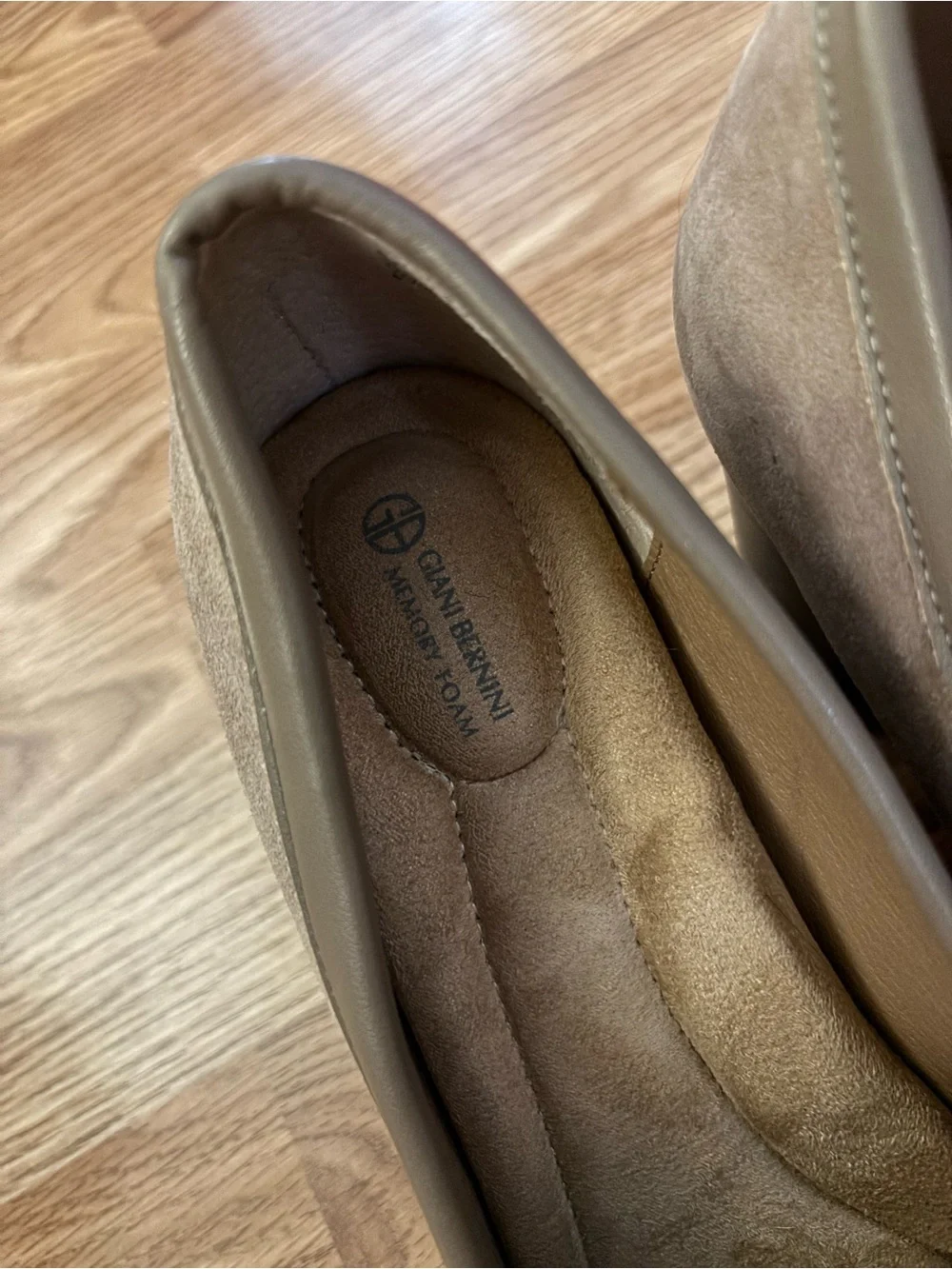 Giani Bernini Taupe Suede Block Heel Loafers Size 8.5M - Picture 9 of 10